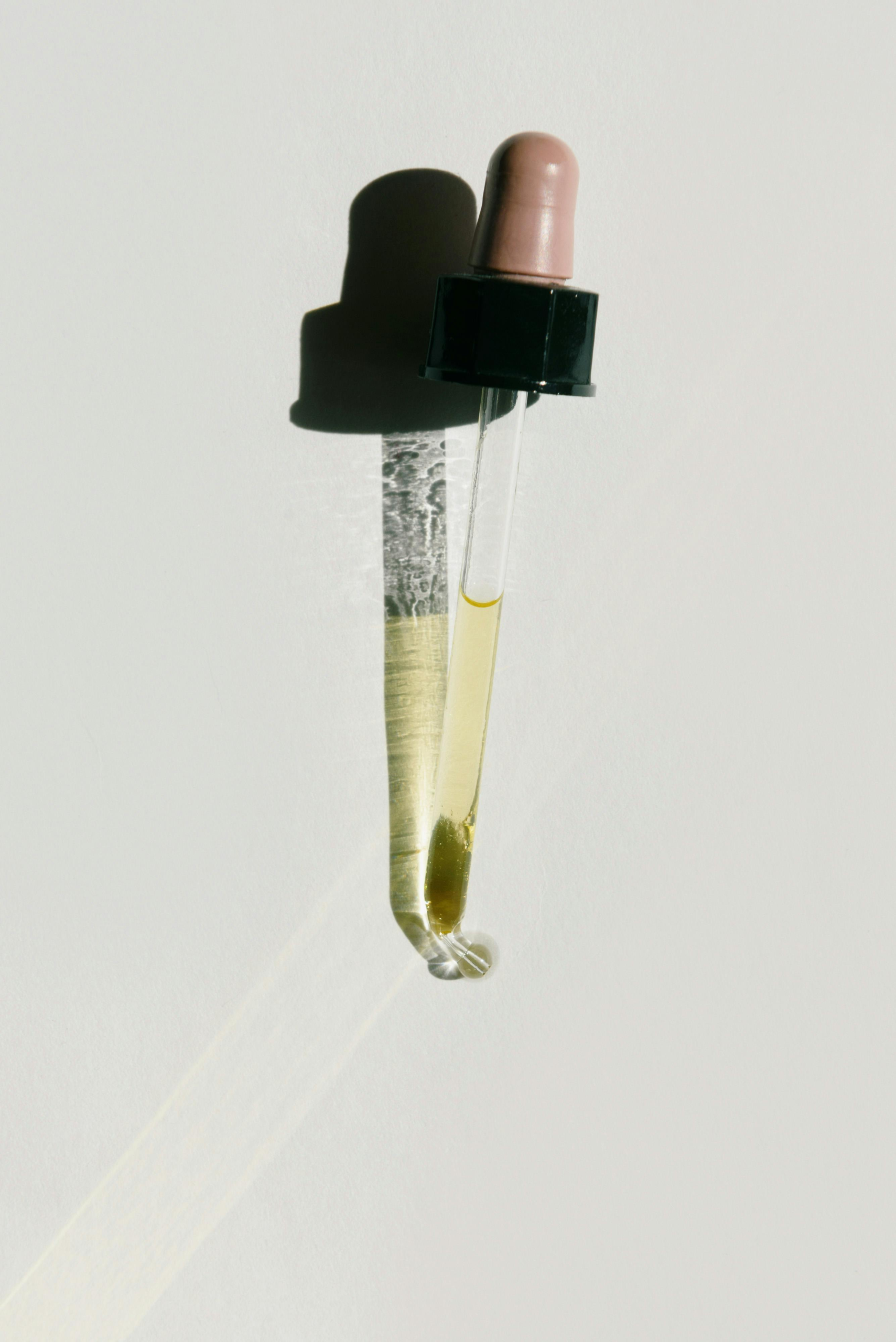 The Benefits of Niacinamide for Men Over 40